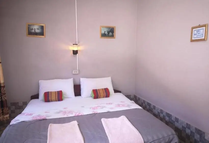 اتاق استاندارد, Khamphouy Guesthouse