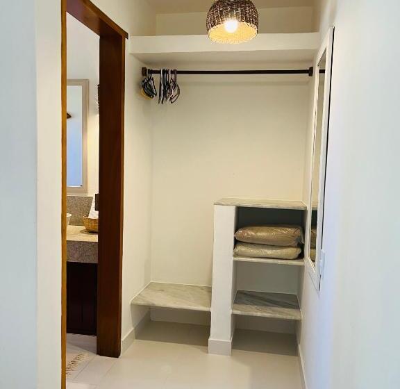 Трехместный Номер Стандарт Вид на Бассейн, Pousada Pandoro