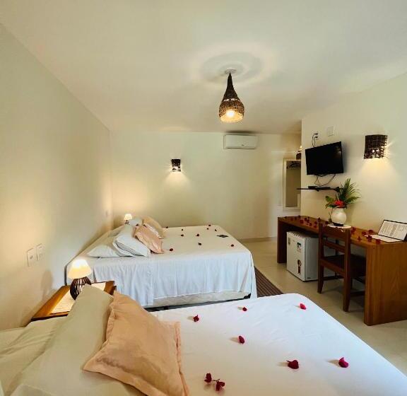 Трехместный Номер Стандарт Вид на Бассейн, Pousada Pandoro