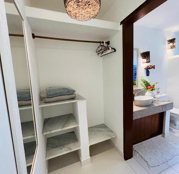 Трехместный Номер Стандарт Вид на Бассейн, Pousada Pandoro