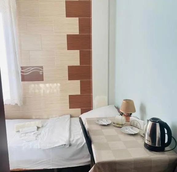 اتاق استاندارد سه نفره, Villa Jakos Paradise