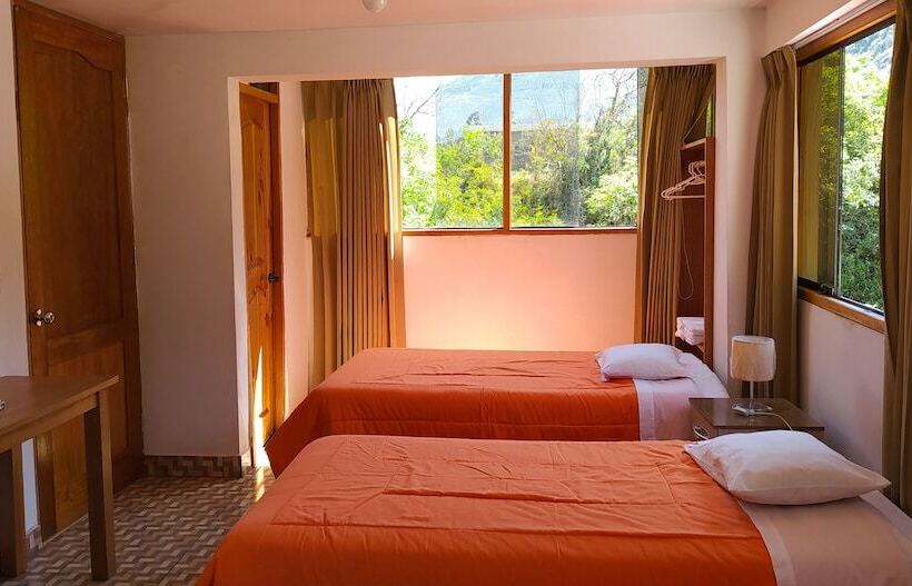 四人标准间, Tambo De Ollantay