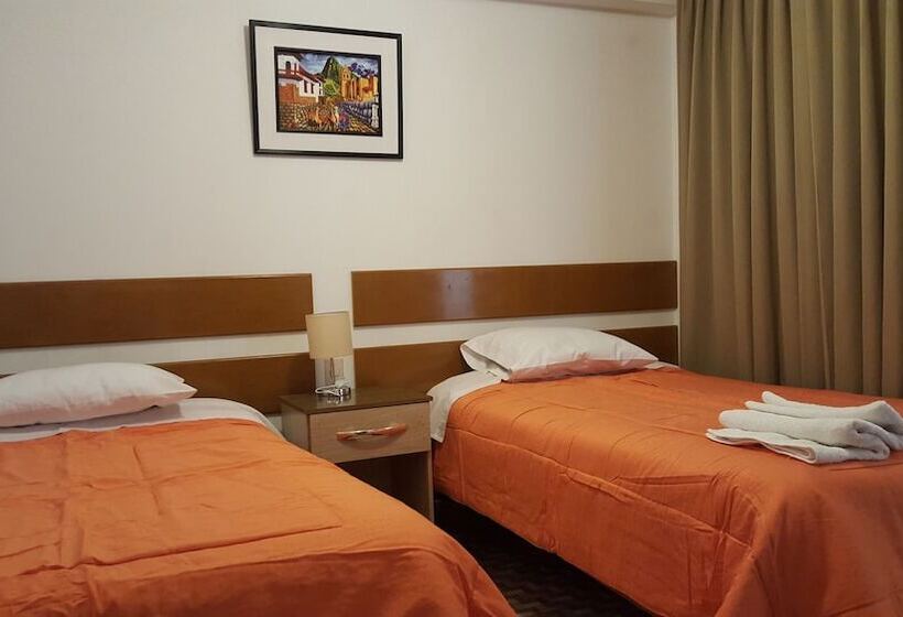 标准间, Tambo De Ollantay