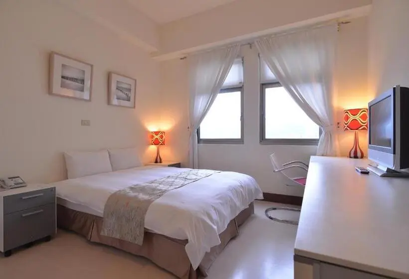 اتاق استاندارد, Yago Inn