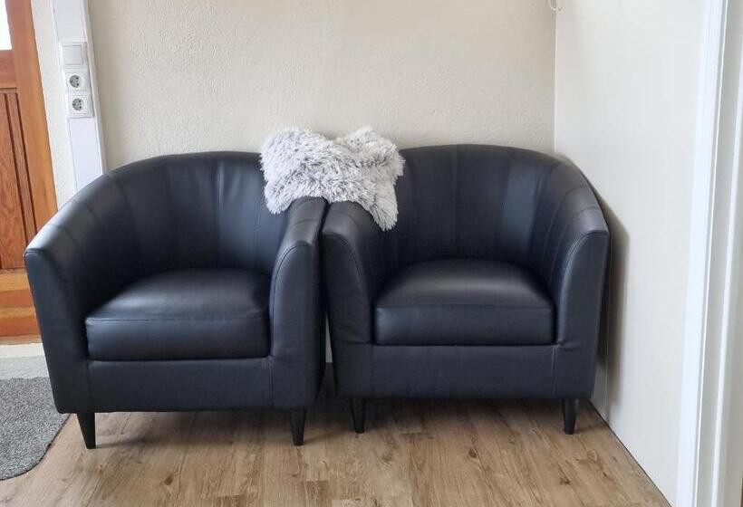 آپارتمان 2 خوابه, Lindarbrekka