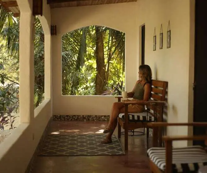 Superior Neljän Hengen Huone, Believe Surf & Yoga Lodge Santa Teresa
