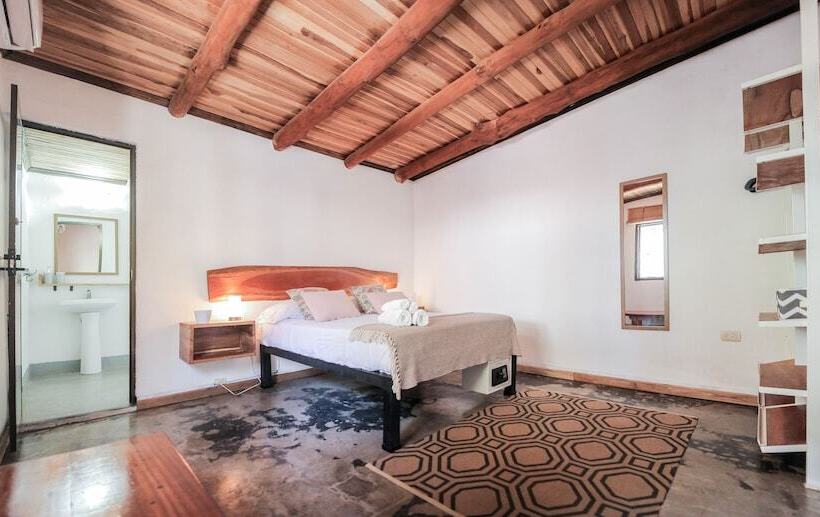 اتاق استاندارد, Believe Surf & Yoga Lodge Santa Teresa