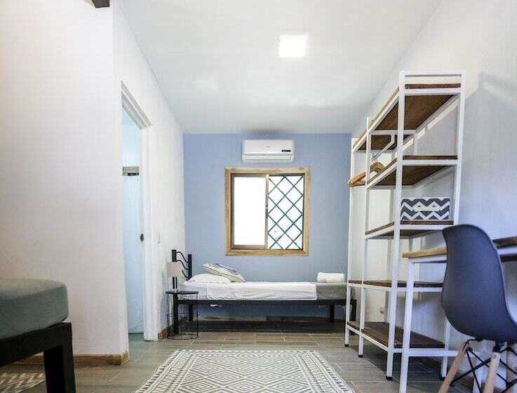 Номер Стандарт Трехместный, Believe Surf & Yoga Lodge Santa Teresa