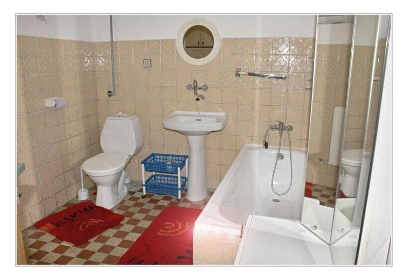 スタンダードトリプルルーム, Guest House Krahulec