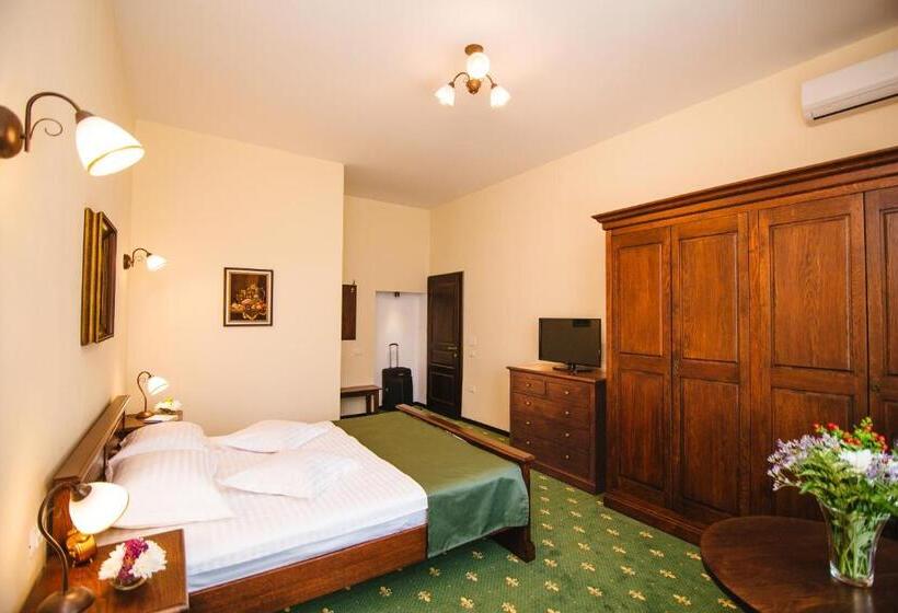 חדר דלוקס, Karlhof