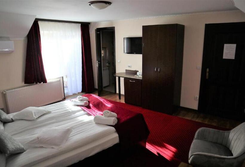 带阳台的高级房间, Pensiunea Magnolia