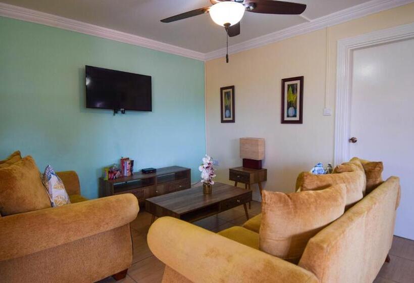 آپارتمان 1 خوابه با چشمانداز دریا, Sea Piton View Apartment Location, Convenience, Modern Living