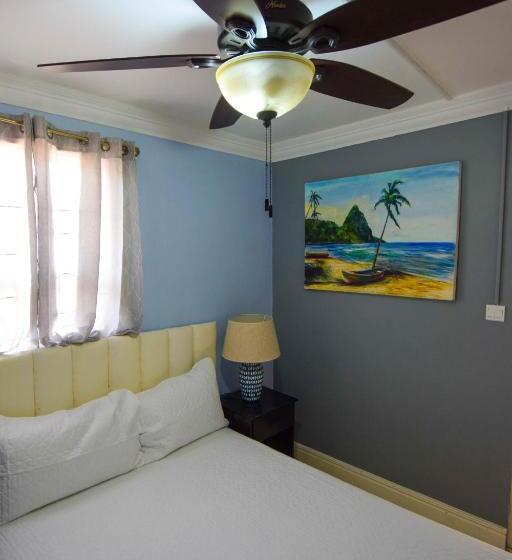 آپارتمان 1 خوابه با بالکن, Sea Piton View Apartment  Location, Convenience, Modern Living