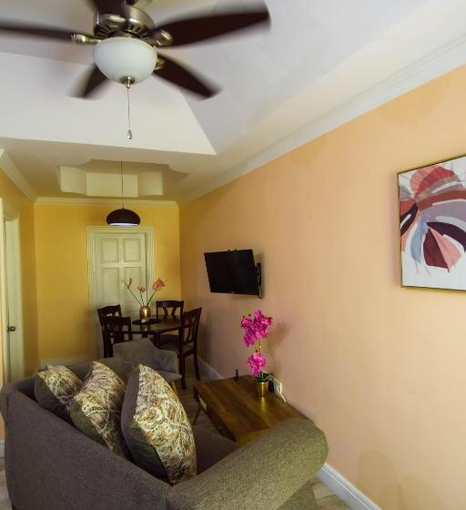 آپارتمان 1 خوابه, Sea Piton View Apartment Location, Convenience, Modern Living