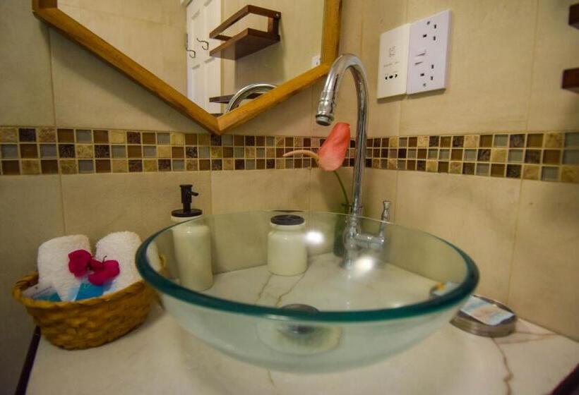 آپارتمان 1 خوابه, Sea Piton View Apartment Location, Convenience, Modern Living