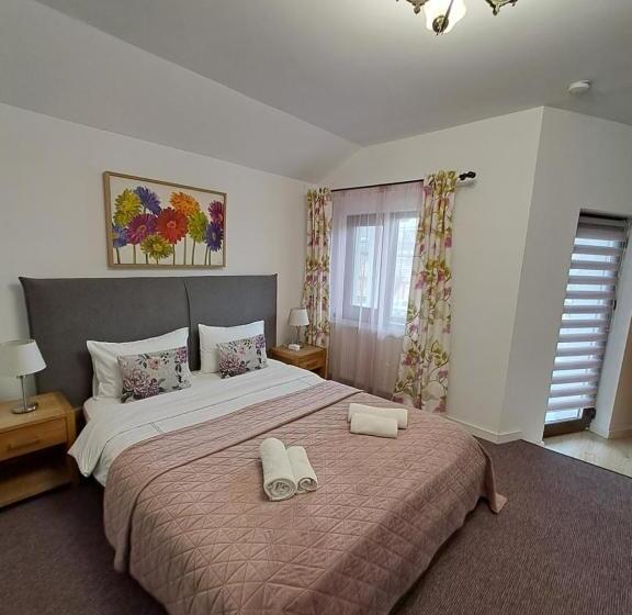 キングサイズベッドのスタンダードルーム, Alexander House