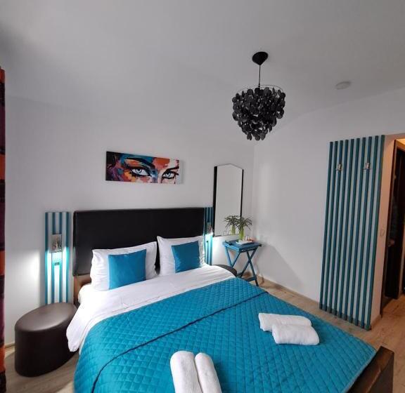 ガーデンビュースタンダードルーム, Alexander House