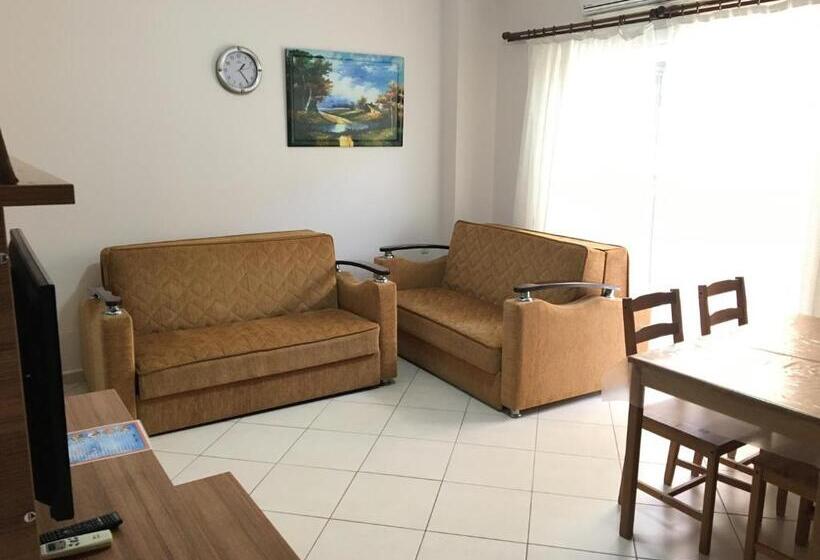 Estudio Estàndard, Seaside Apart