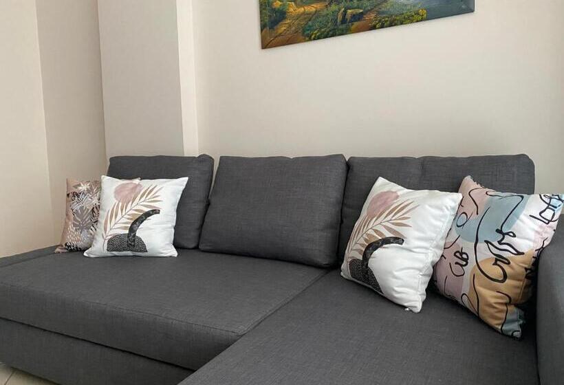 Estudio Estàndard, Seaside Apart