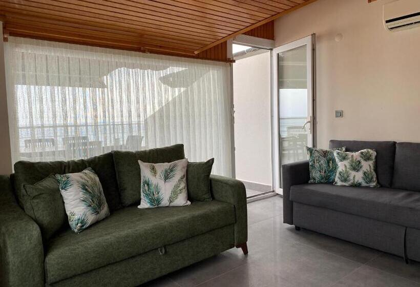 Suite amb Terrassa, Seaside Apart