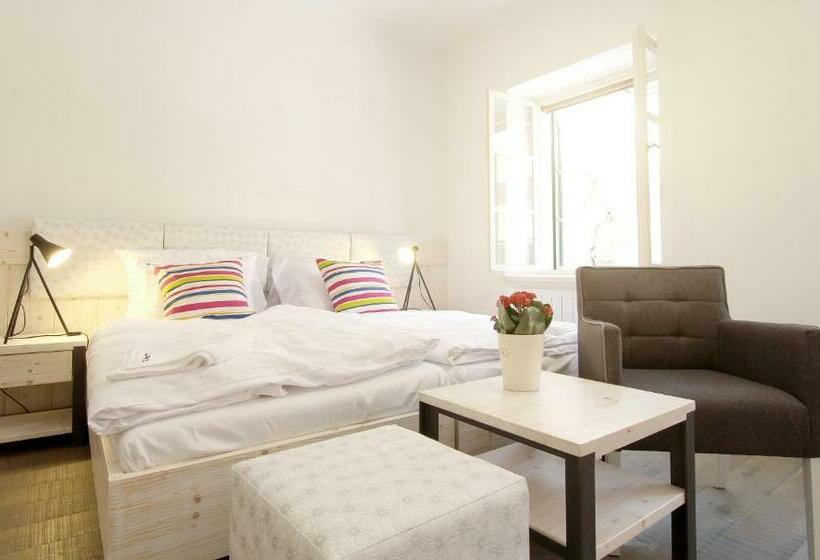 Quarto Estandar, Largo