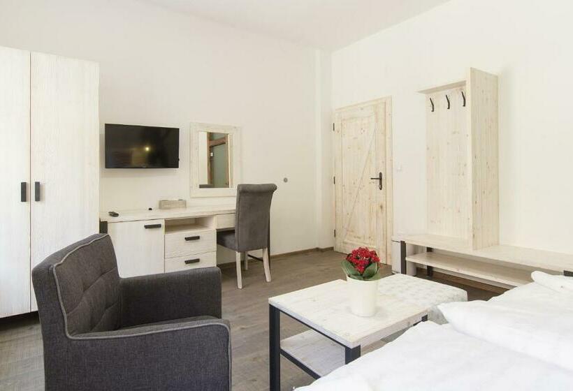 Quarto Estandar, Largo