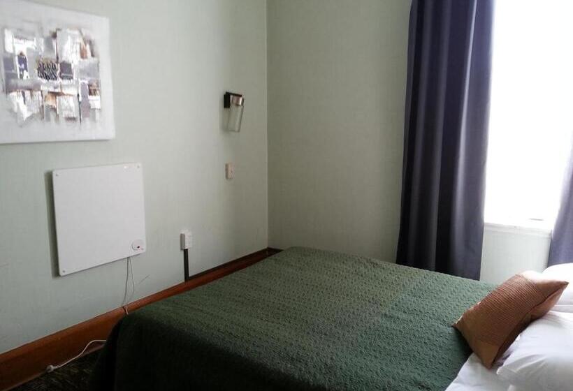 스탠다드 룸, Gladstone