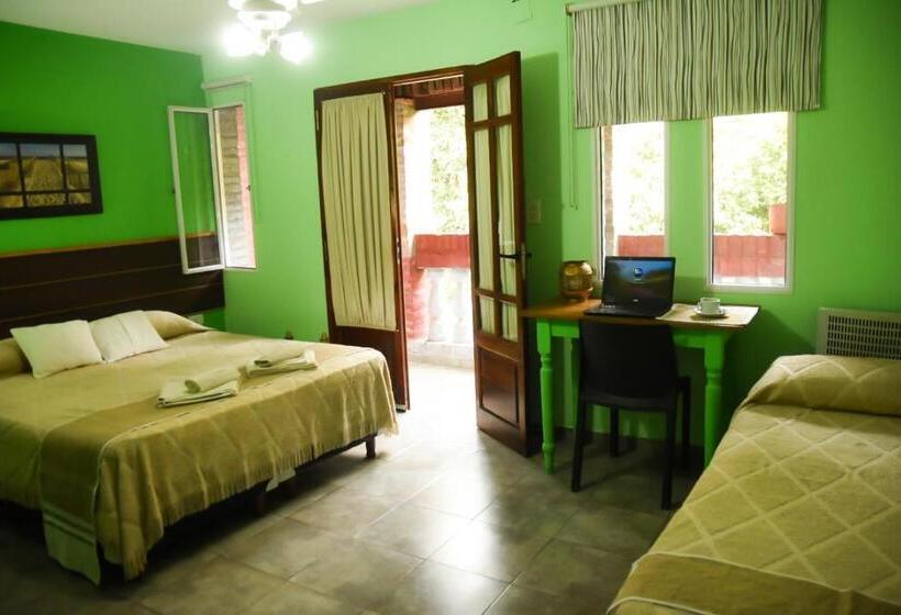 غرفة قياسية ثلاثية, Casa Calma