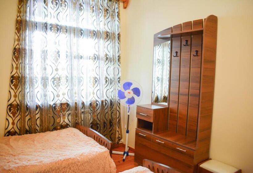 اتاق استاندارد با چشم‌انداز, Guest House Nataly