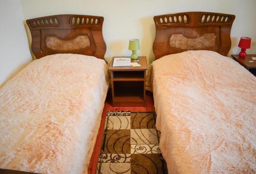 اتاق استاندارد با چشم‌انداز, Guest House Nataly