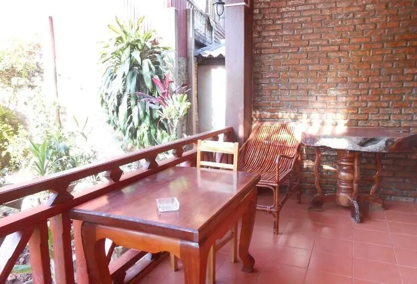 اتاق استاندارد با بالکن, Zuela Guesthouse