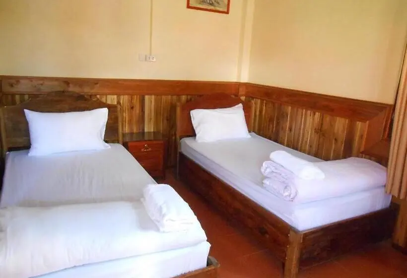 اتاق استاندارد با بالکن, Zuela Guesthouse