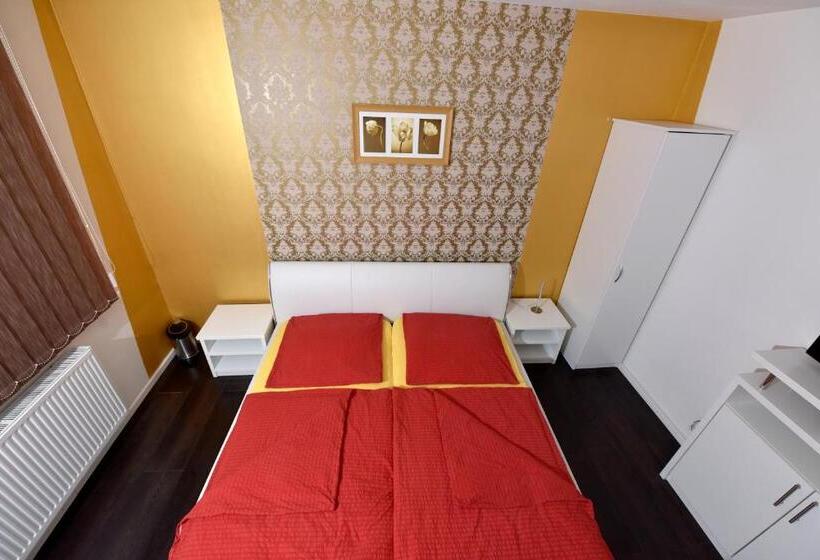 آپارتمان 1 خوابه, Apartmani I Bungalovi Trojka