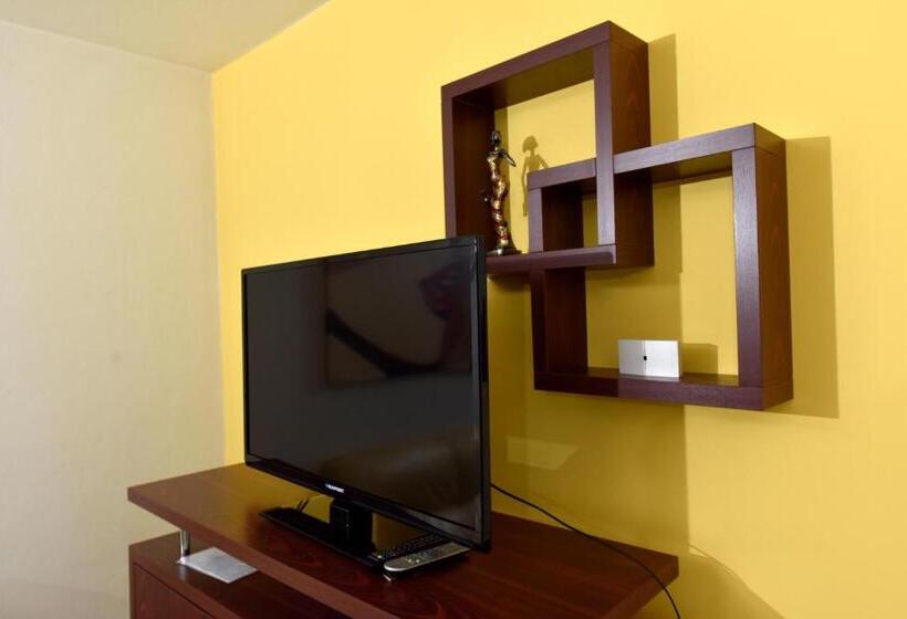 آپارتمان 1 خوابه, Apartmani I Bungalovi Trojka