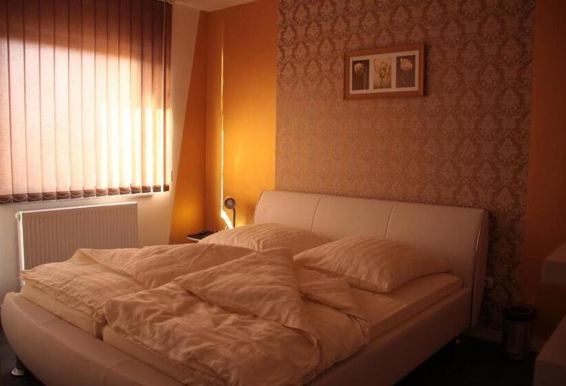 آپارتمان 1 خوابه, Apartmani I Bungalovi Trojka