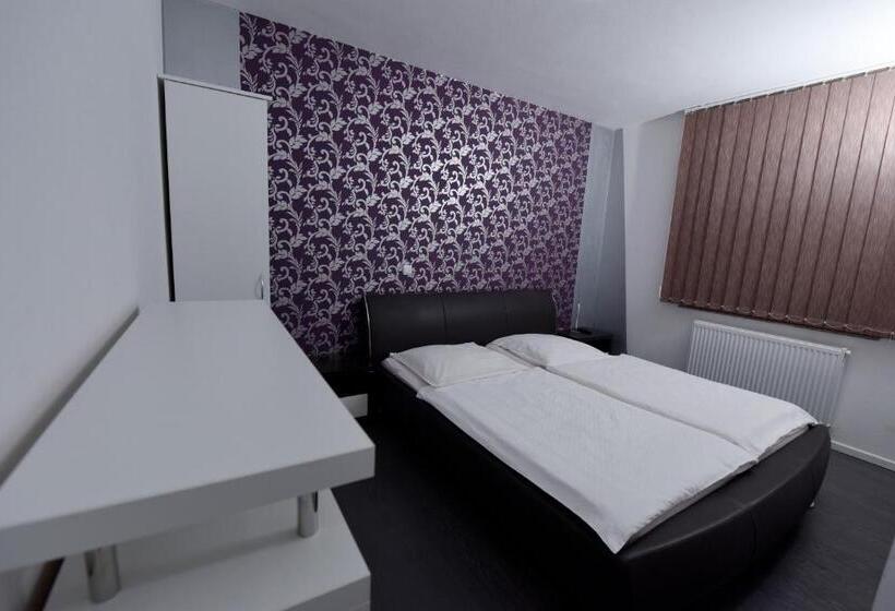 آپارتمان 1 خوابه, Apartmani I Bungalovi Trojka