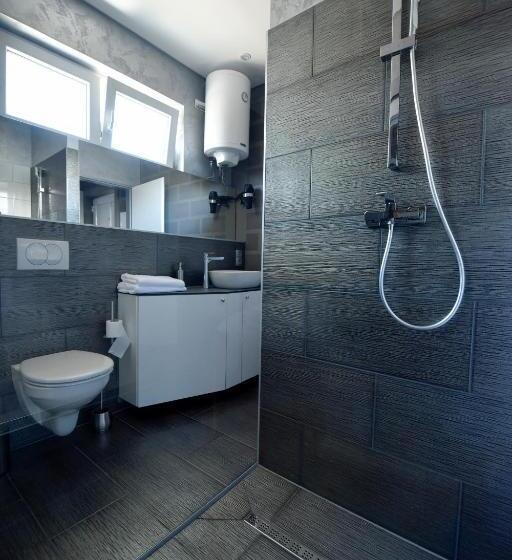 بانگلوی استاندارد, Apartmani I Bungalovi Trojka