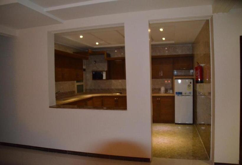 شقة 3 غرف, ليالي الين للشقق المخدومة