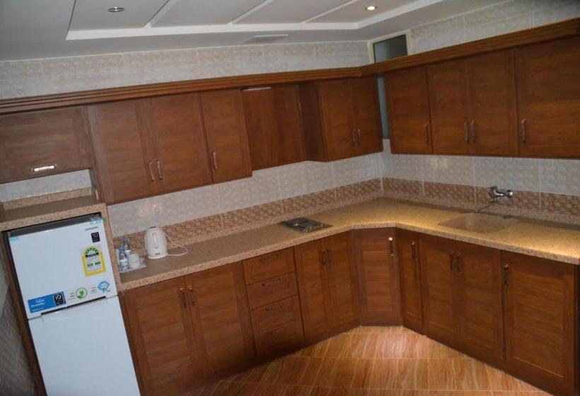 شقة 3 غرف, ليالي الين للشقق المخدومة