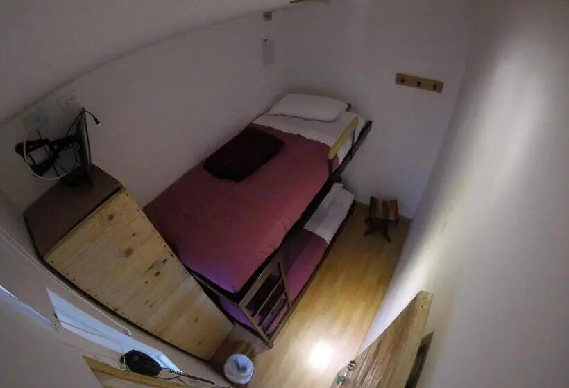 Standard-huone Jaettu Kylpyhuone, Hostal De La 57