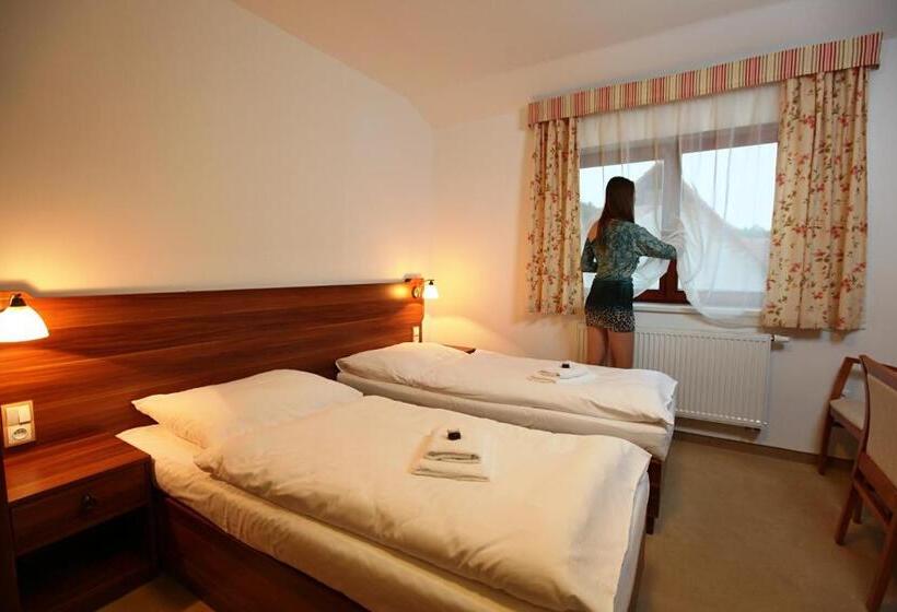 Standardzimmer, Hostinec U Hubálků