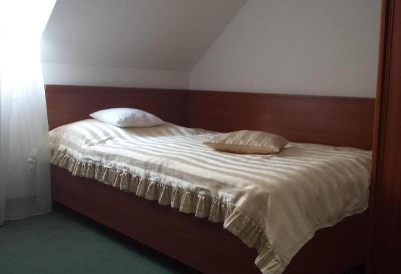 غرفة قياسية فردية, Penzión U Srnčíka