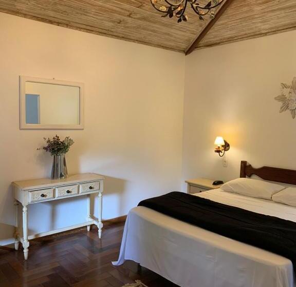标准三人间, Pousada Villa Real