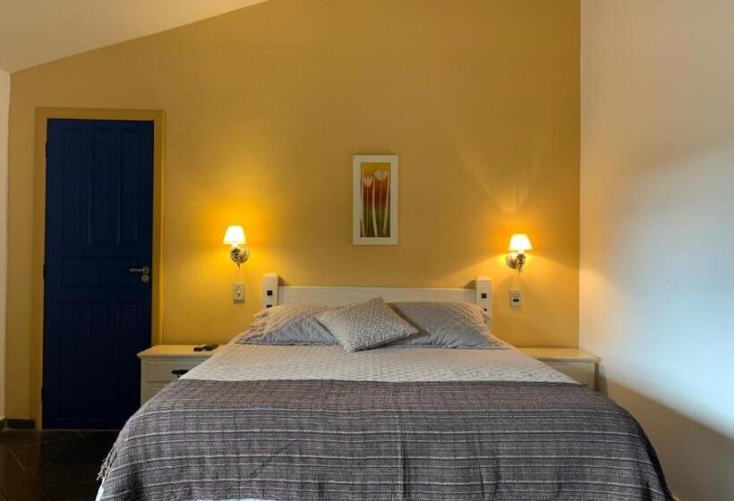 Quarto Triplo Superior, Pousada Villa Real