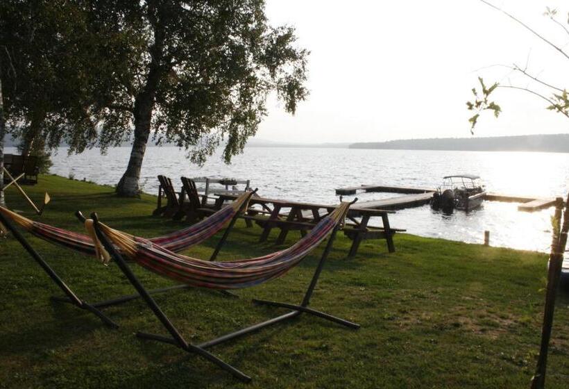 Suite with lake view, Auberge Et Chalets Sur Le Lac
