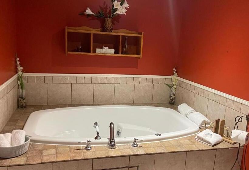 Suite with lake view, Auberge Et Chalets Sur Le Lac