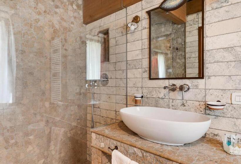سوییت دوبلکس, Agriturismo Le Bosche