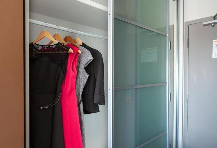 جناح مطلّ علي البحر, Micro Boutique Living Wolfville