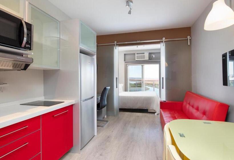 جناح, Micro Boutique Living Wolfville