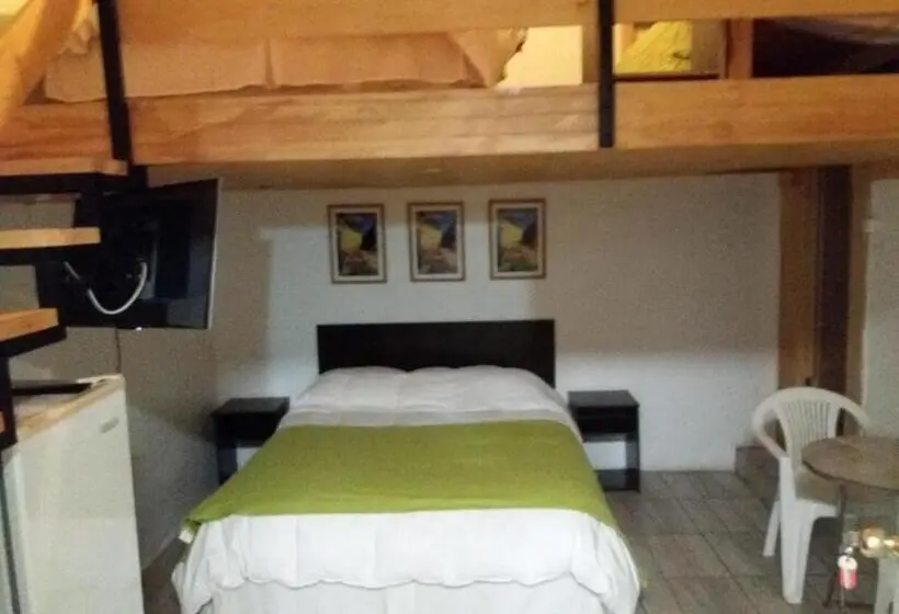 Perhesviitti, Hostal Vicmar